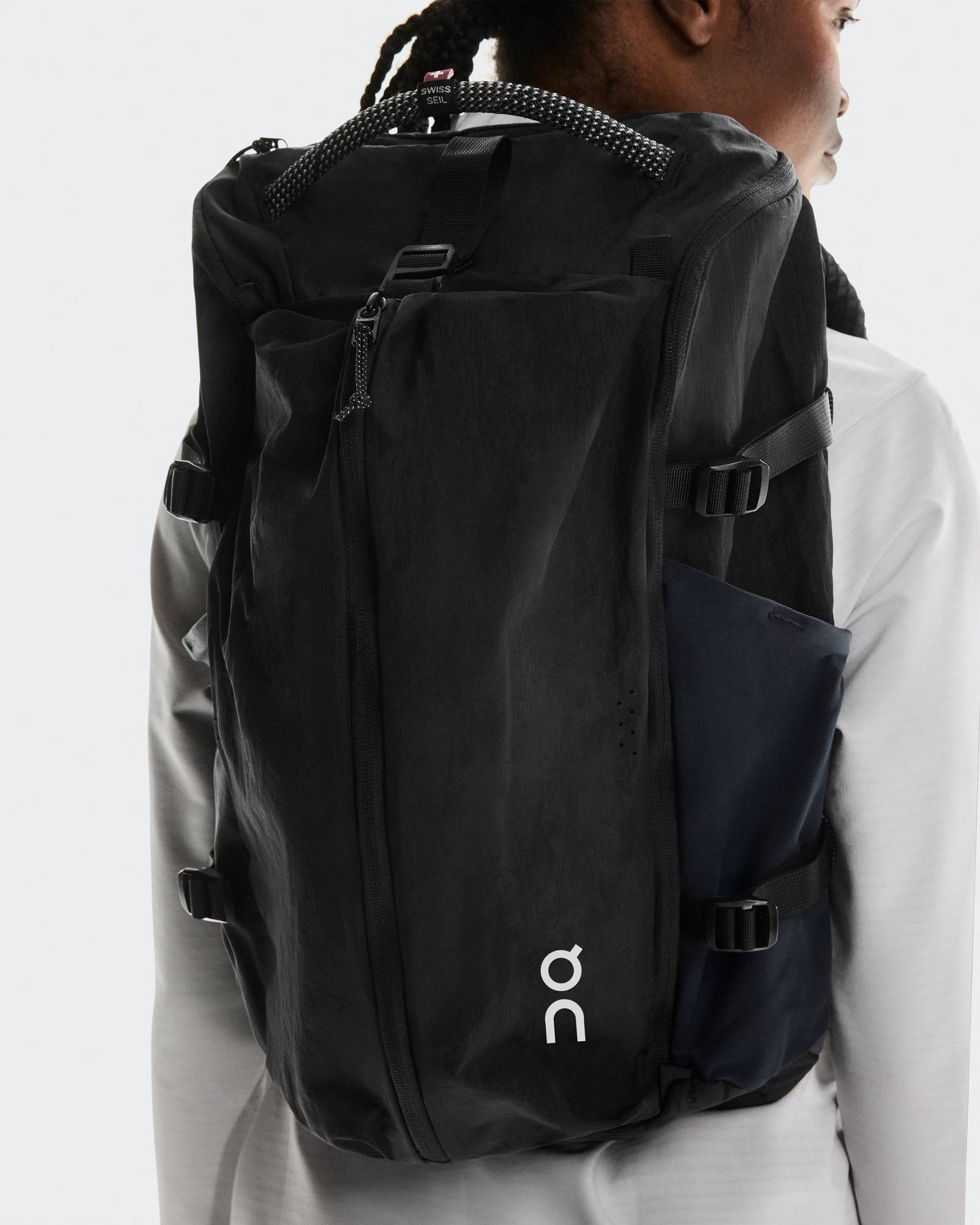 On Speed Pack 30L Magnet | Black 온 스피드팩 30L 2종색상선택