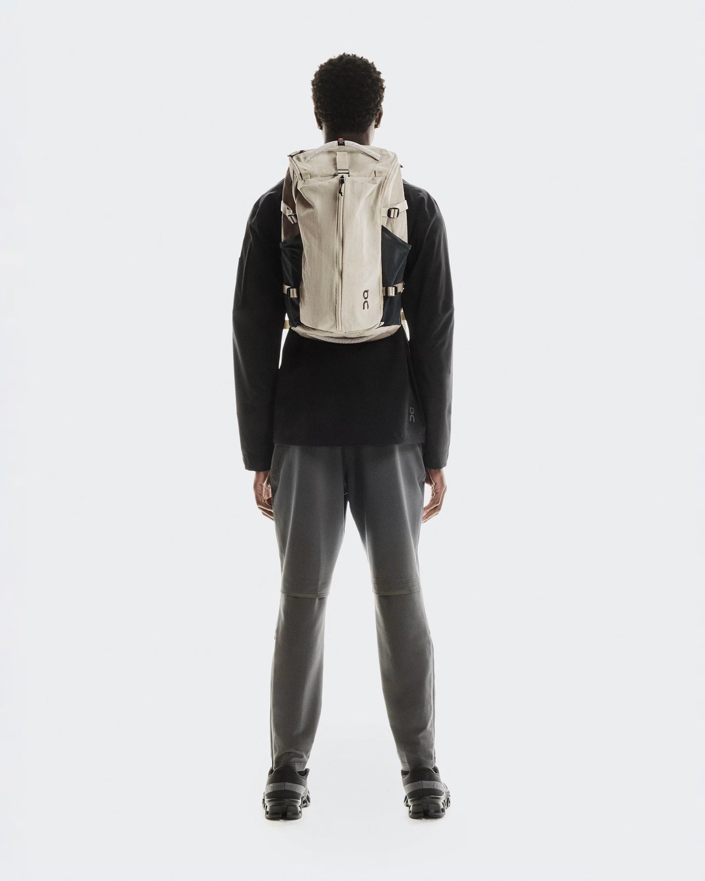 On Speed Pack 30L Magnet | Black 온 스피드팩 30L 2종색상선택